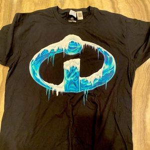 Adult Large Incredibles shirt